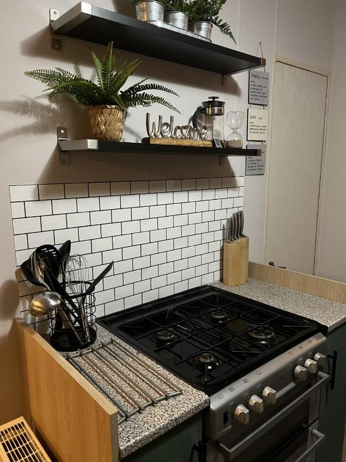 Beautiful 3 Bedroom Caravan With Hot Tub - Tattershall Lakes 外观 照片